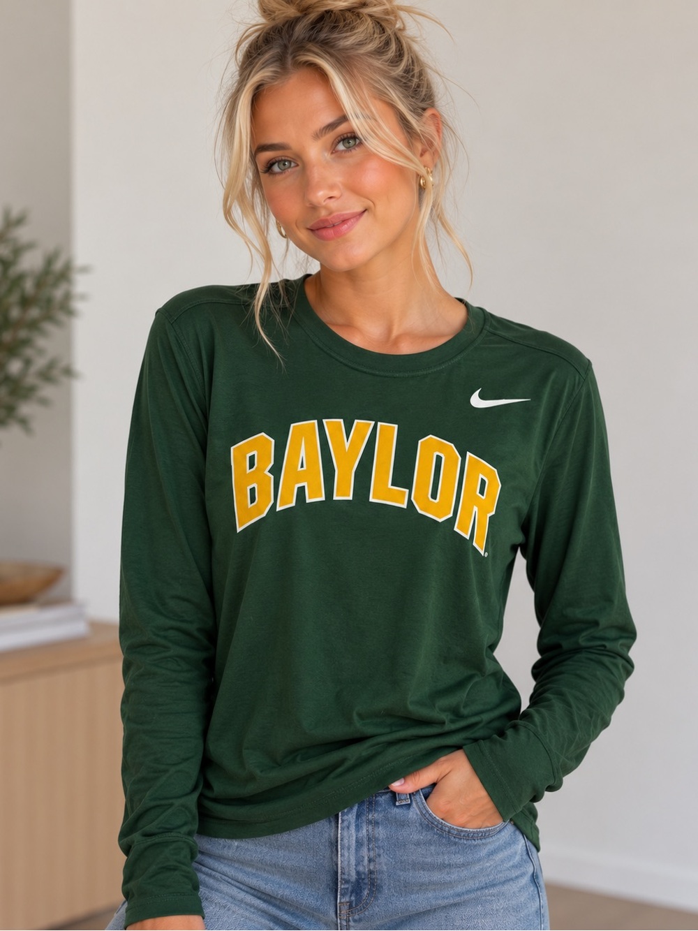 Nike Baylor University Bears Green Dri-FIT Long Sleeve Shirt Women’s Medium